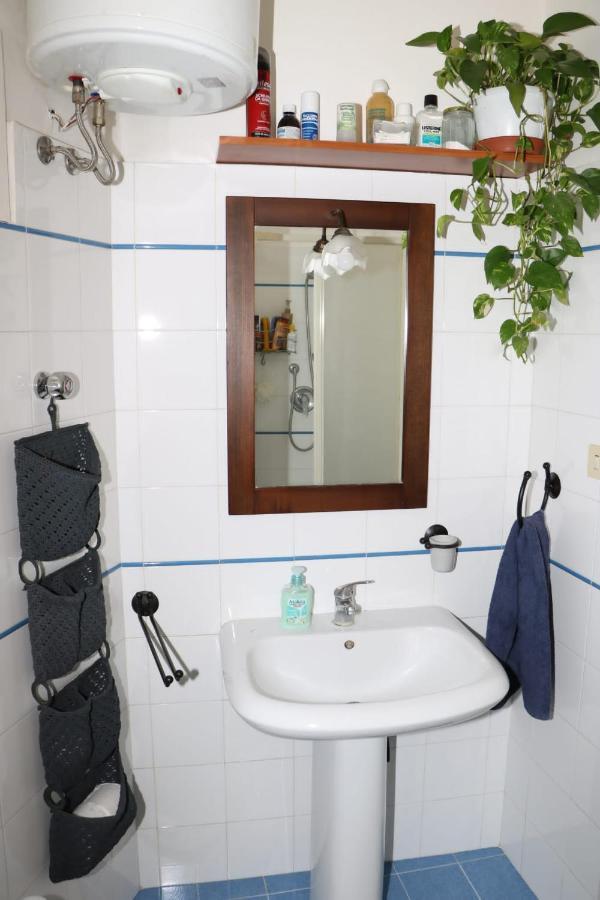 Casa Linos Apartment เนเปิลส์ ภายนอก รูปภาพ